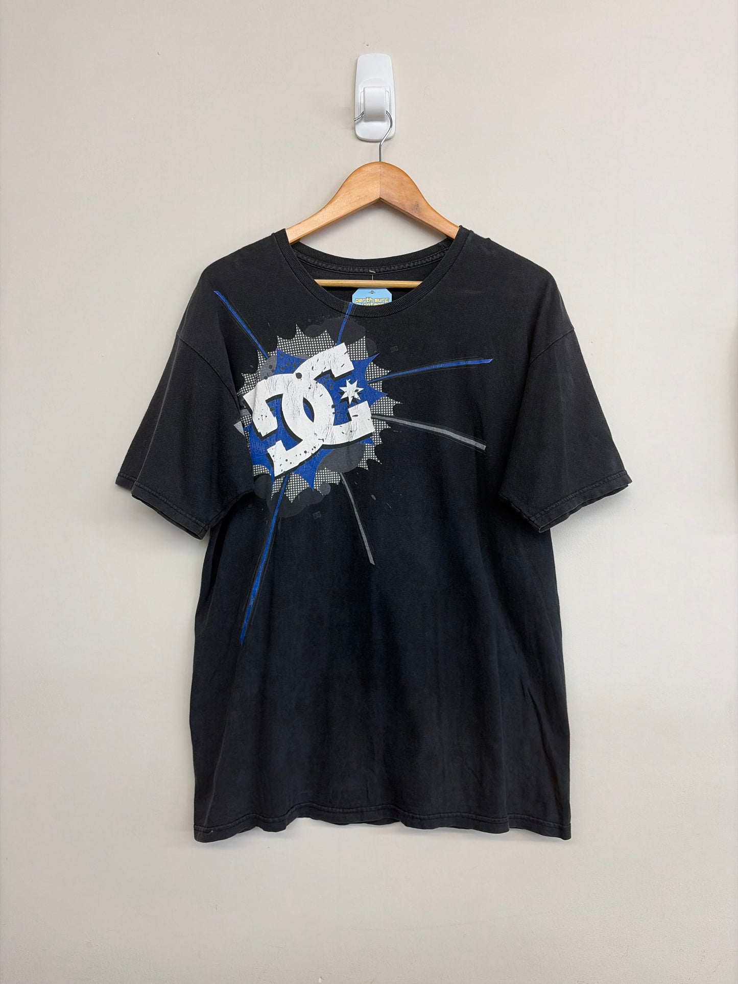 2000s DC T-Shirt Large