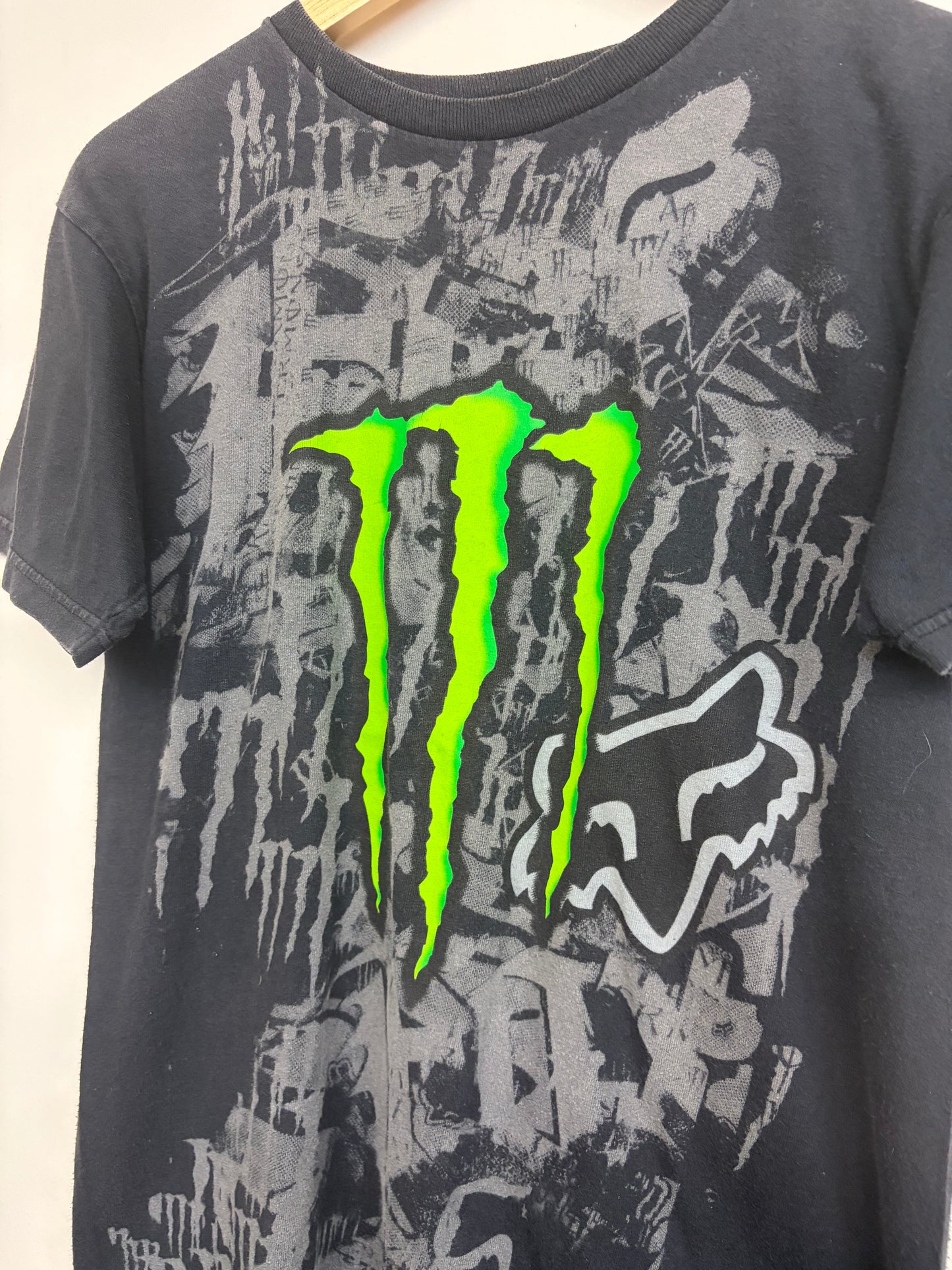 2000s Monster x Fox T-Shirt Small