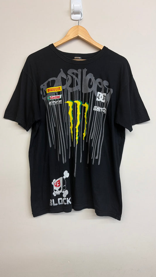 *Bootleg 2000s Monster x Dc T-Shirt Medium