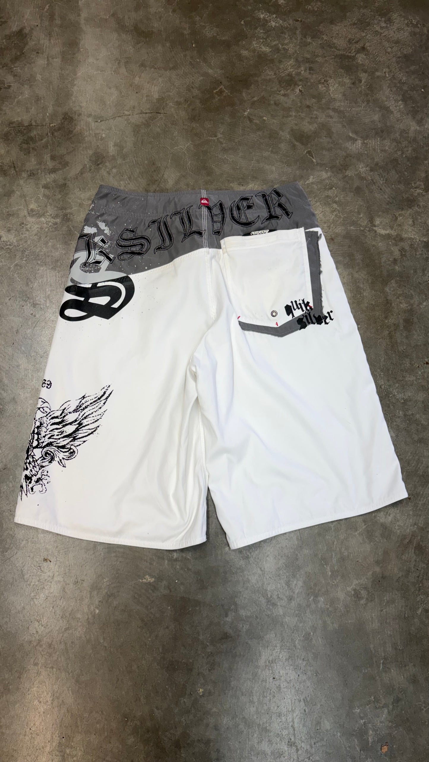 2000s Quiksilver Boardies 31/32”