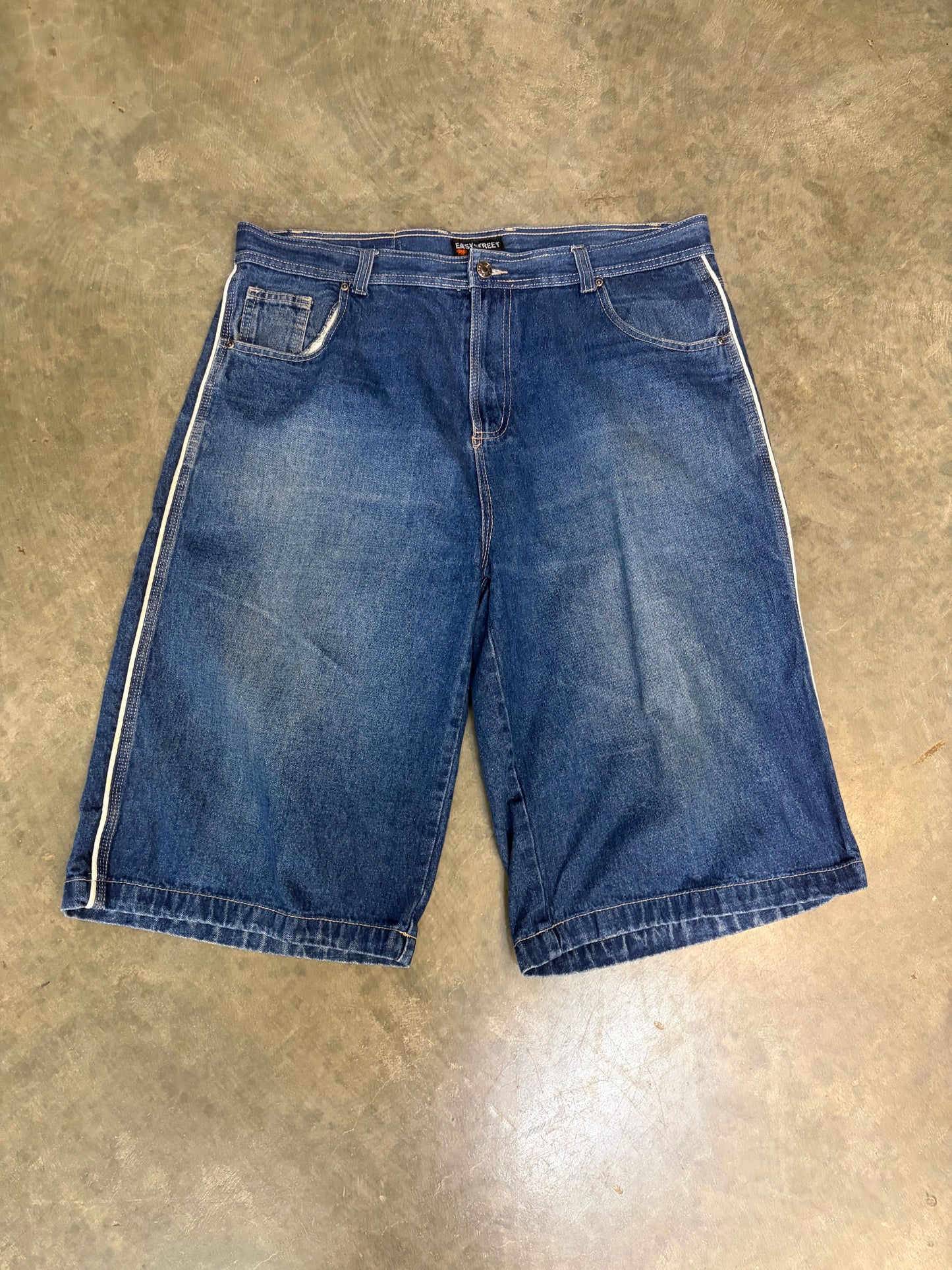 2000s Easy Street Jorts W38”
