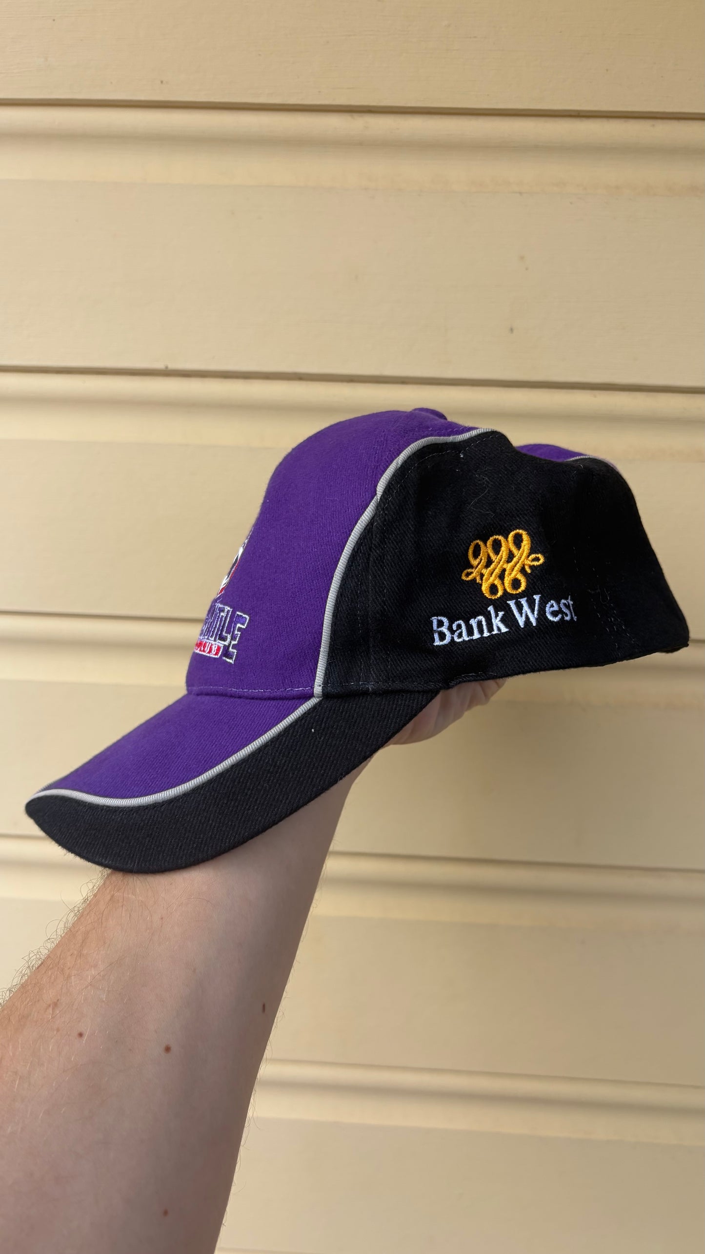 2000s Fremantle Dockers Hat/Cap