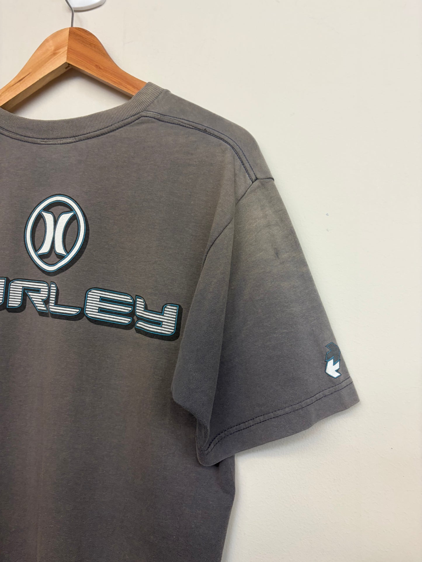 2000s Hurley T-Shirt Large