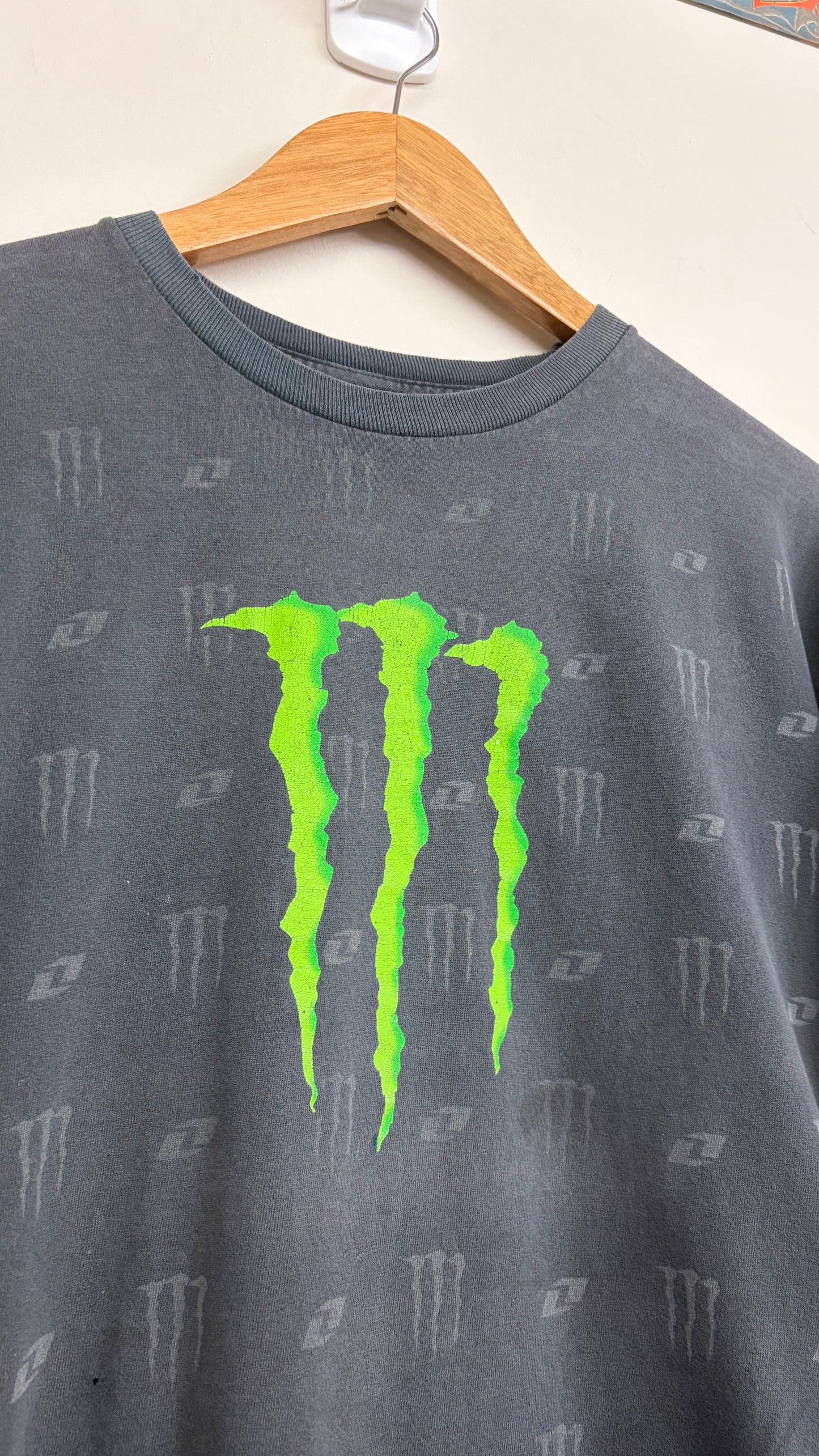 2000s Monster T-Shirt Medium