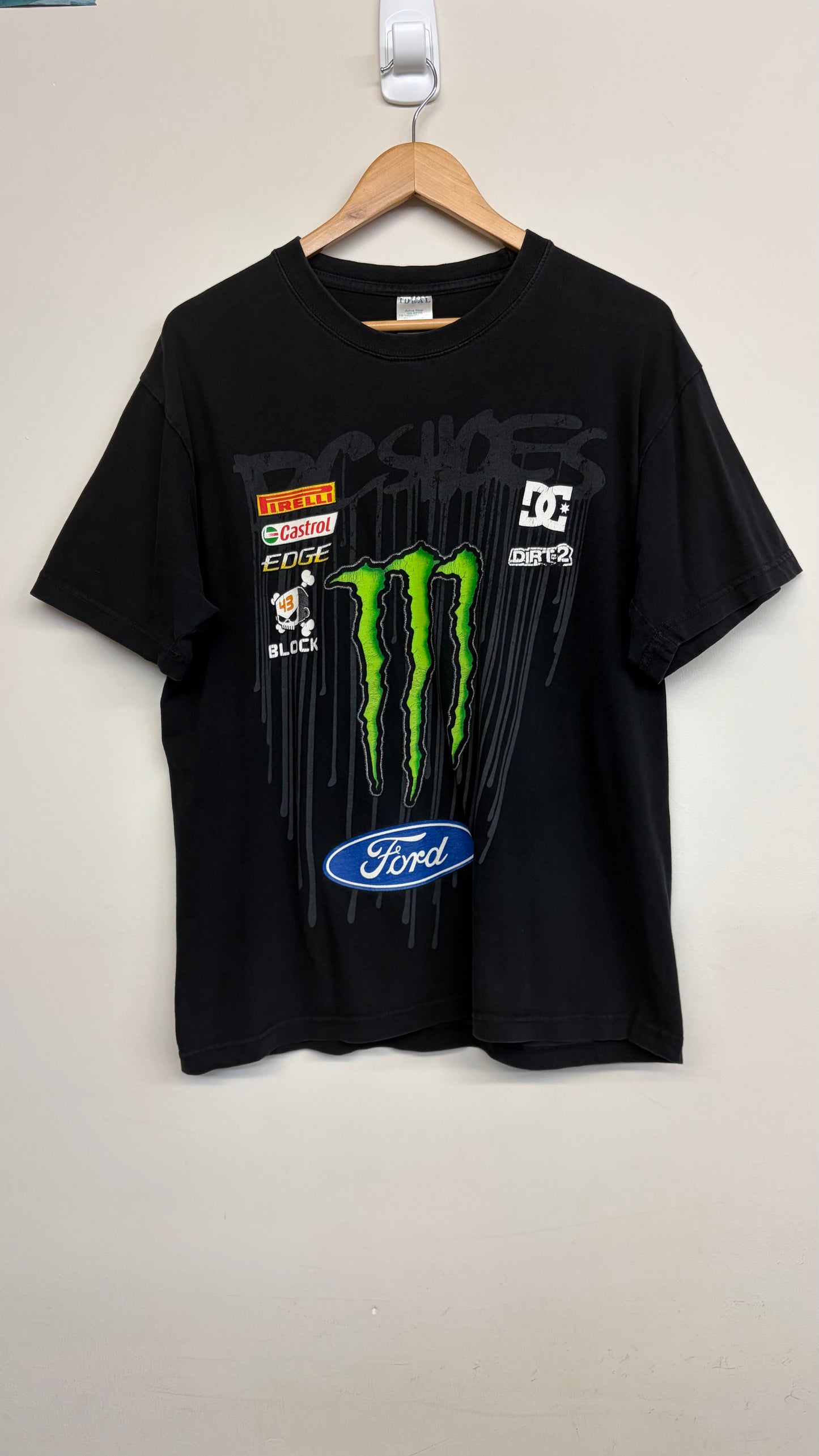 2000s Monster x DC Medium *bootleg