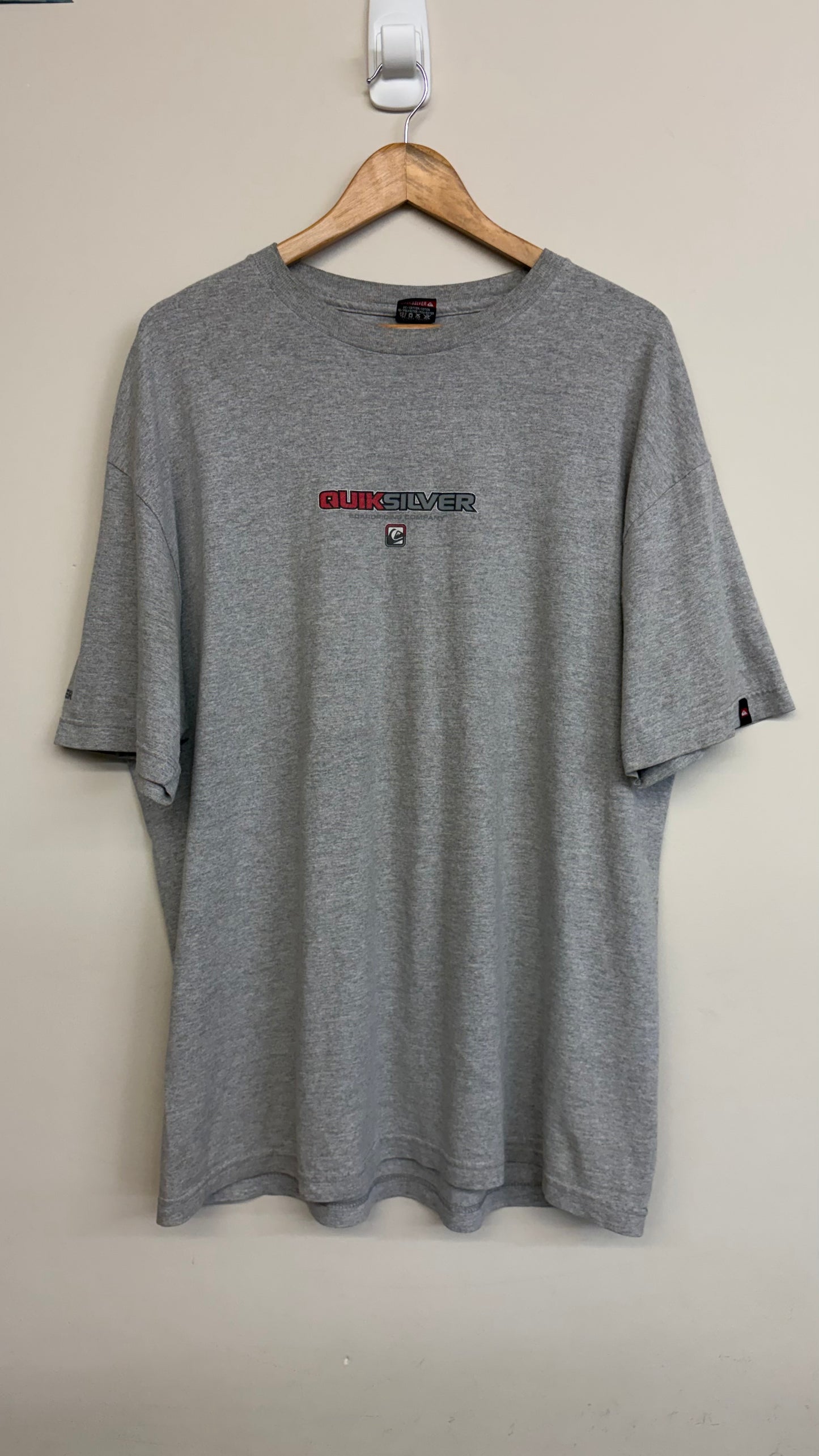 2000s Quiksilver T-Shirt XL