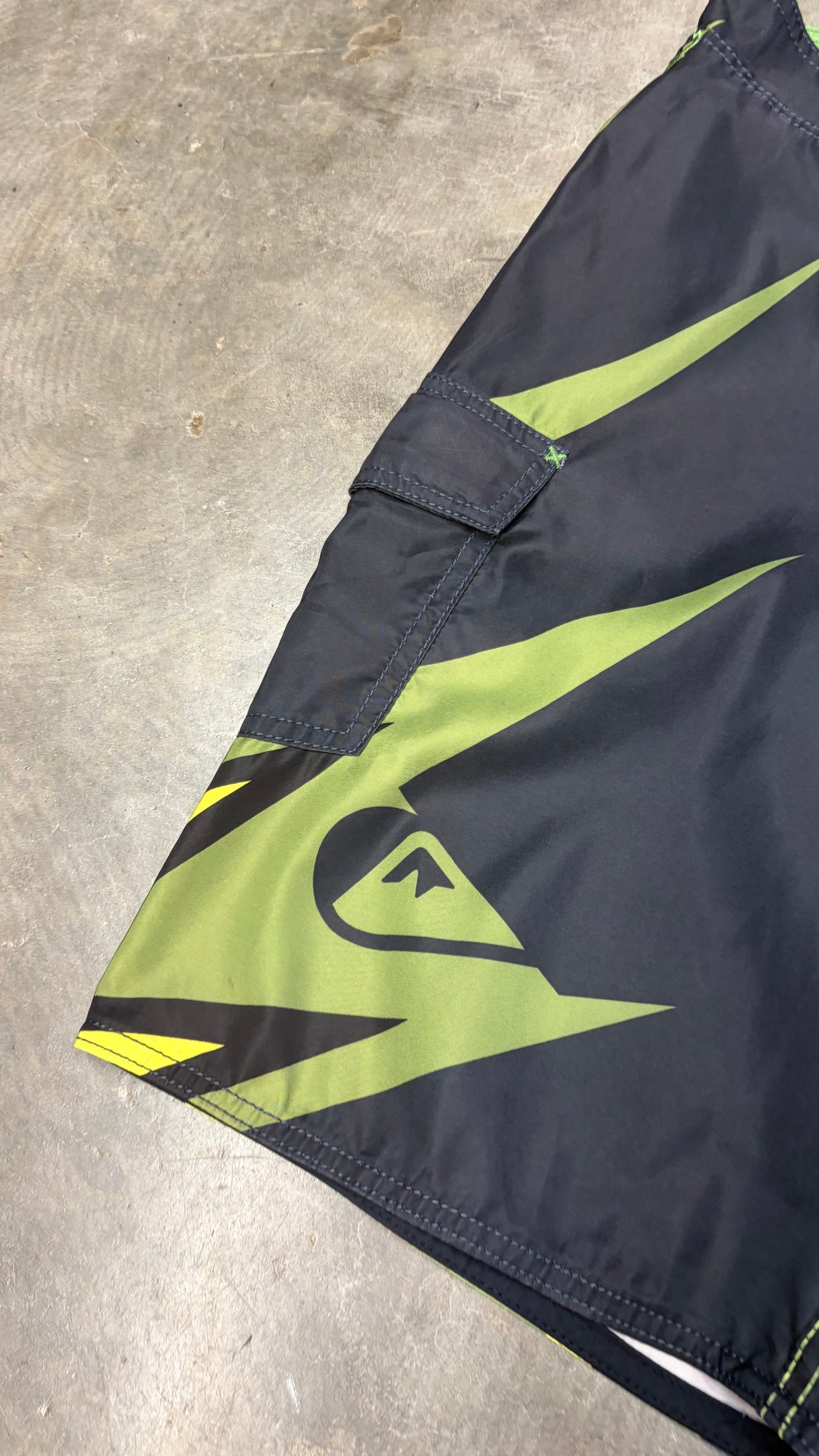 2000s Quiksilver Boardies Size 29”