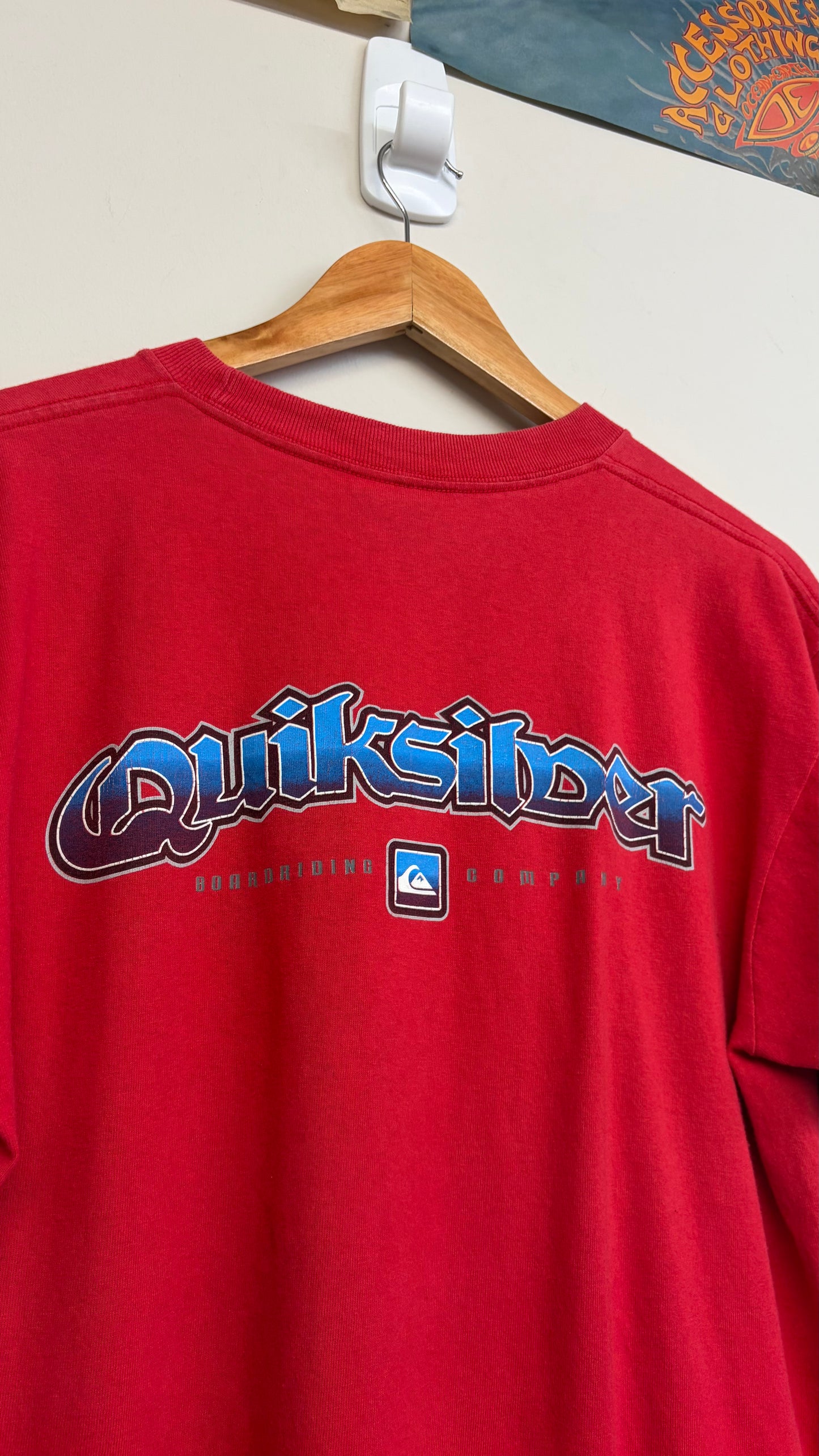 2000s Quiksilver T-Shirt Medium