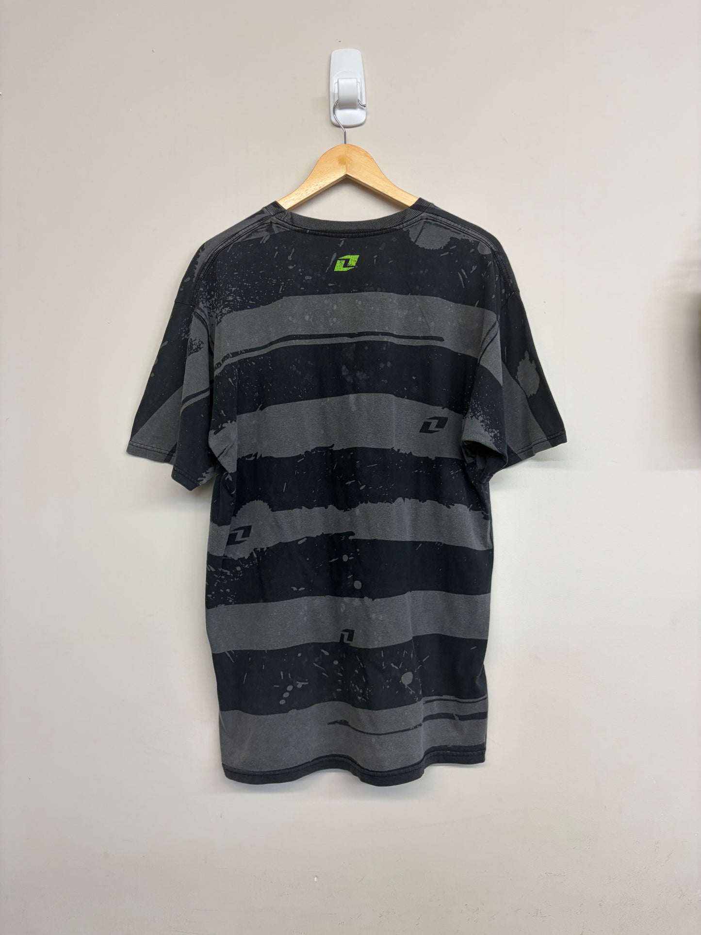 2000s Monster T-Shirt L