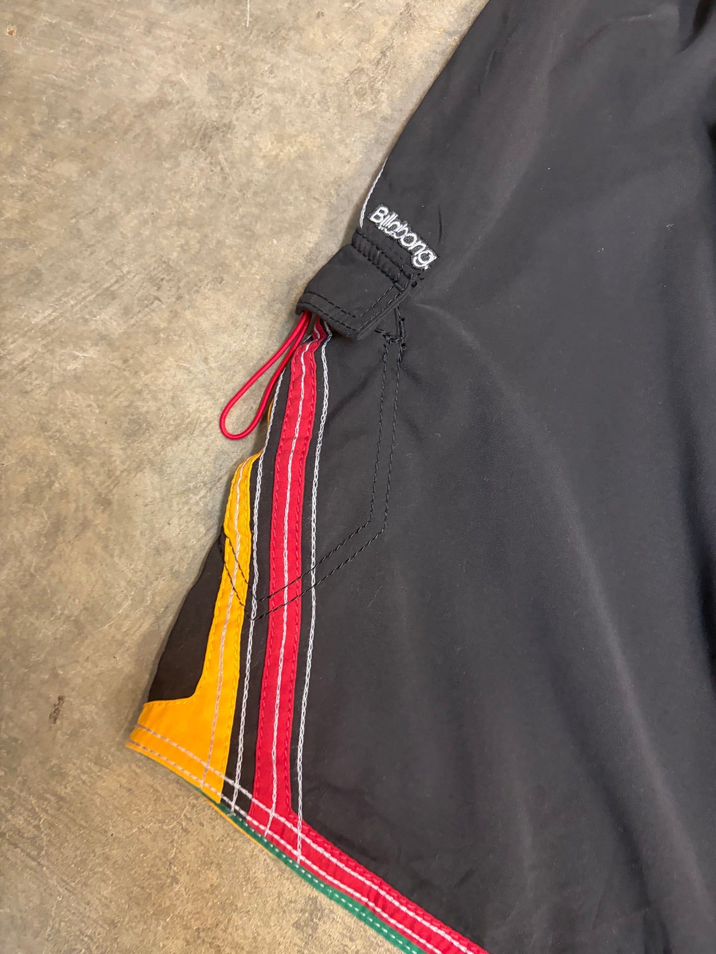 2000s Billabong Boardies W30”