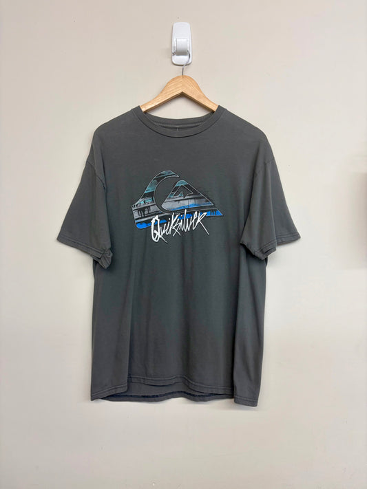 2000s Quiksilver T-Shirt Large