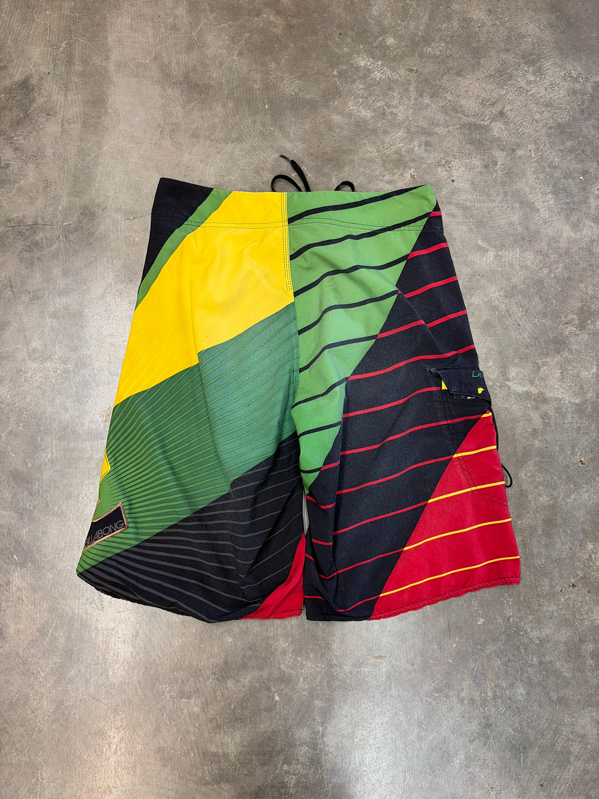 2000s Billabong Boardies Size W30” (S)