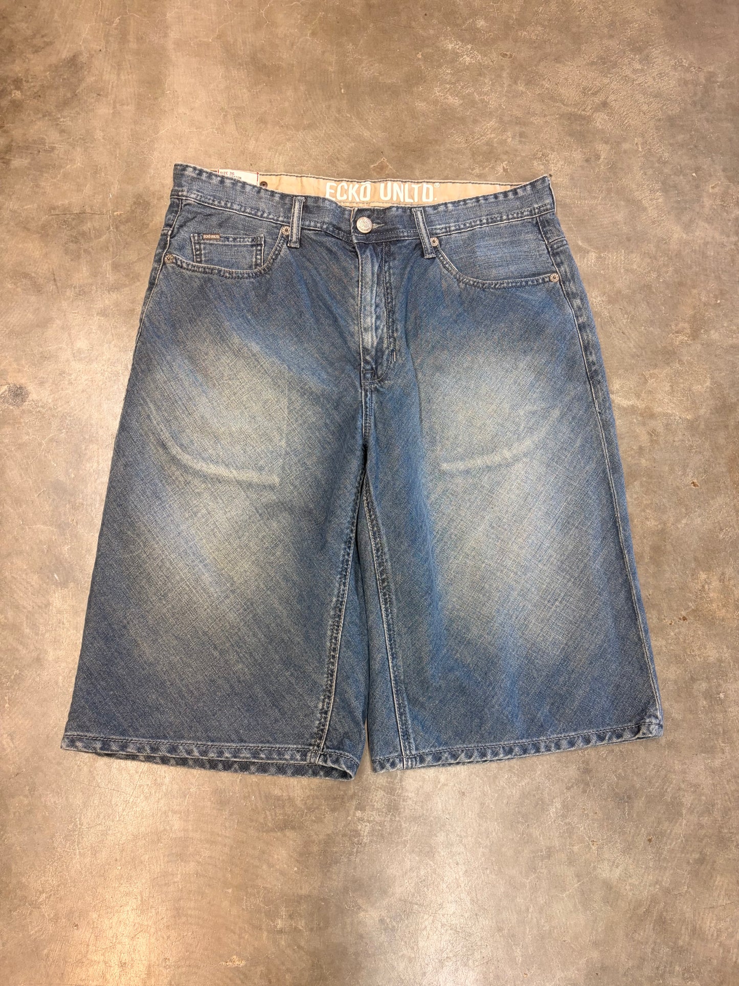 2000s Ecko Unltd Jorts W36”