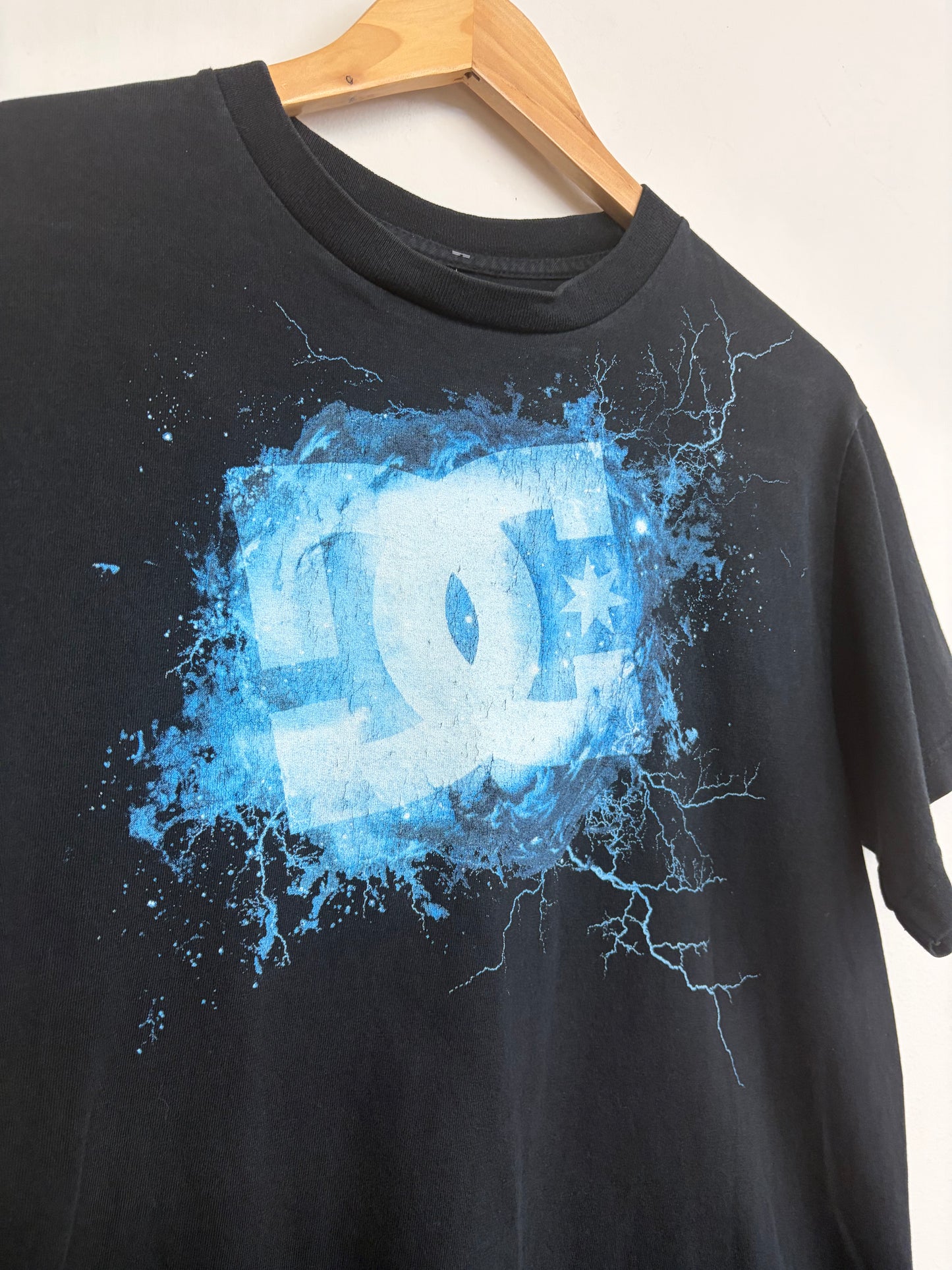 2000s DC T-Shirt Small/Medium