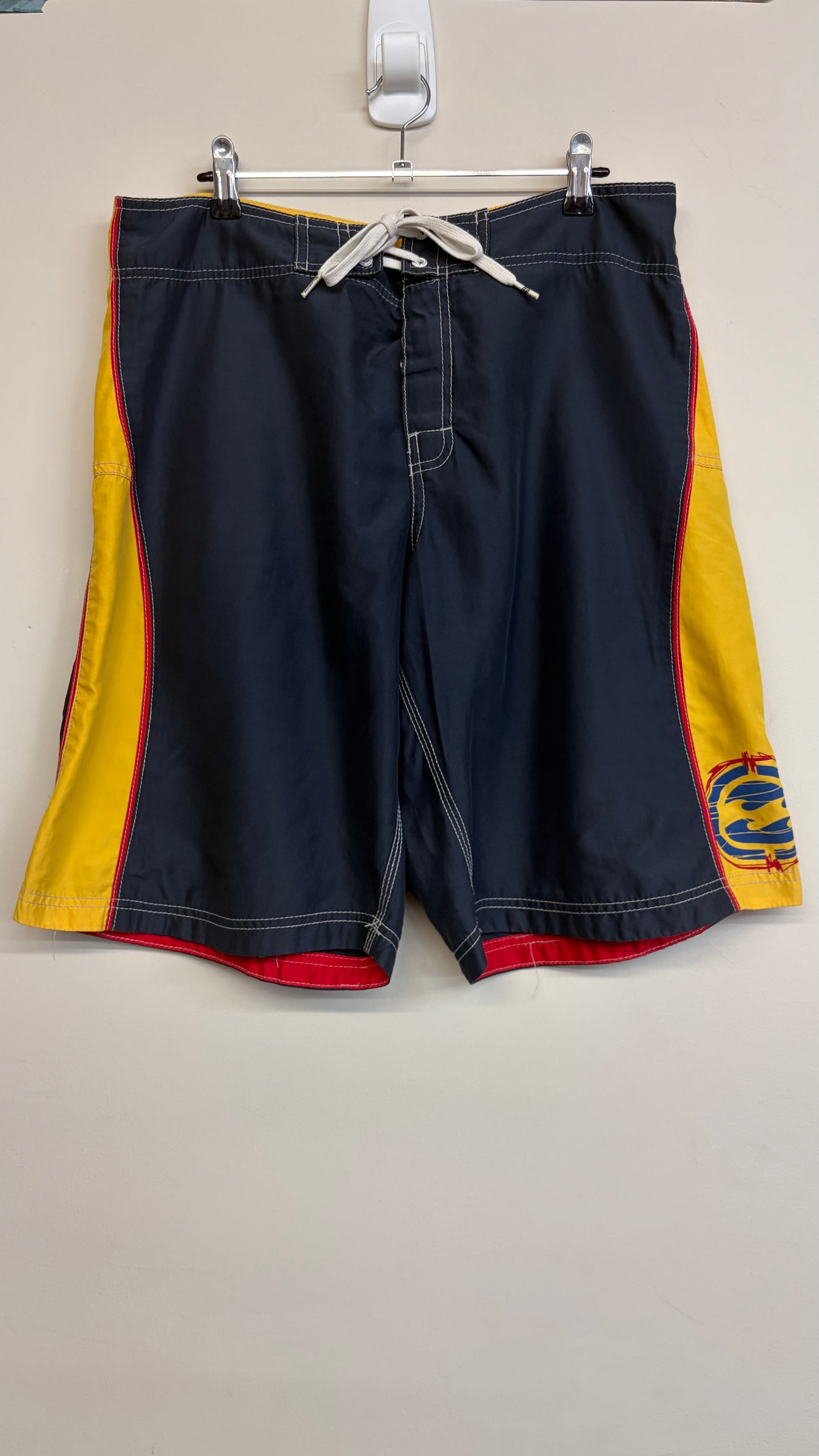2000s Billabong Boardies Size M W34